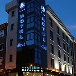 44 Hotel