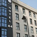 44 Hotel 3*