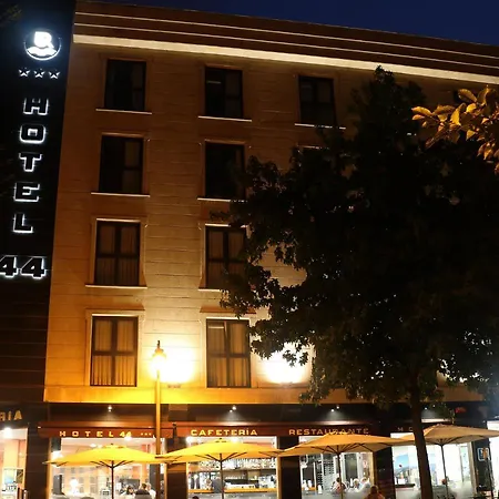 44 Hotel