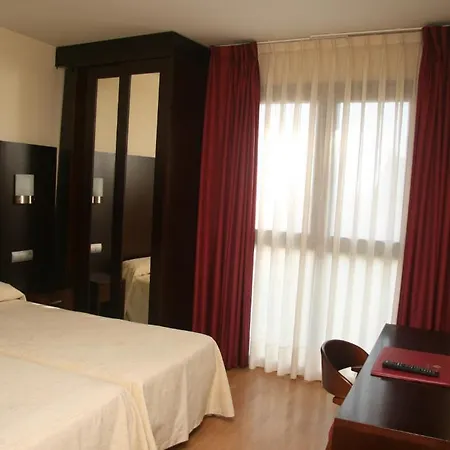 44 3* Gijón